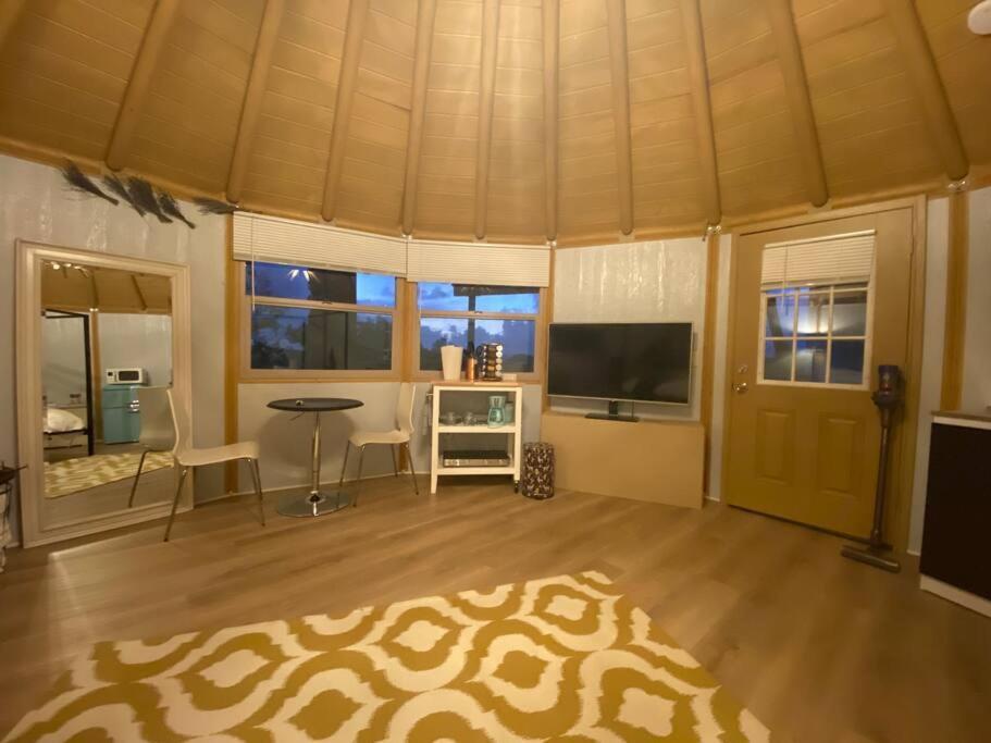 Glamping-Sky Dome Yurt-Tiny House-2 By Lavenders Field Villa Valley Center Kültér fotó